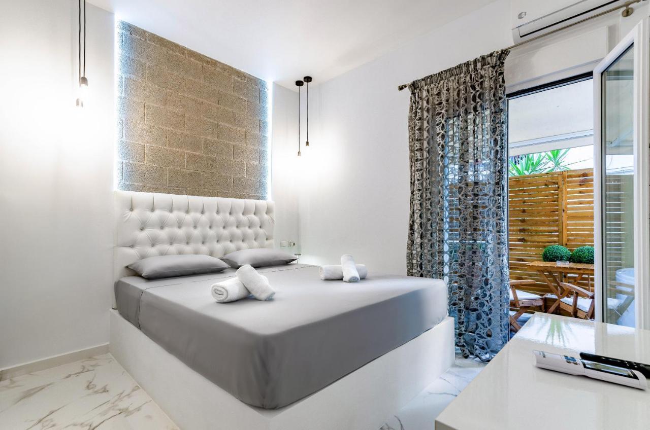 Lux Studio 11 With Yard In The Heart Of Athens Apartamento Exterior foto
